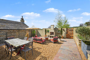 Sheltered sunken garden- click for photo gallery